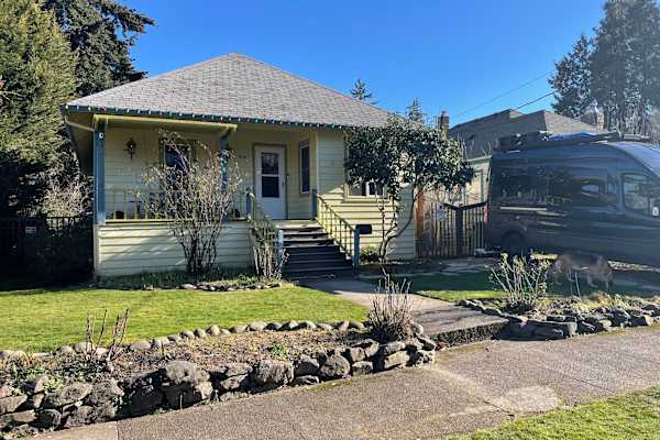 House sit in Salem, OR, US