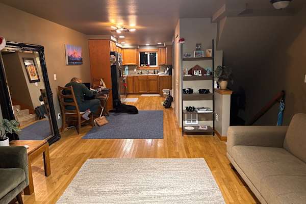 House sit in White Center, WA, US