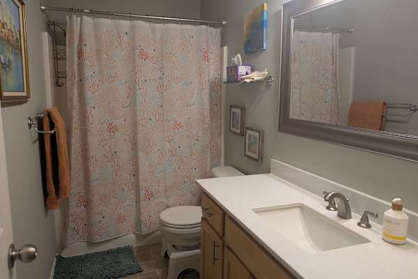 House sit in Camas, WA, US