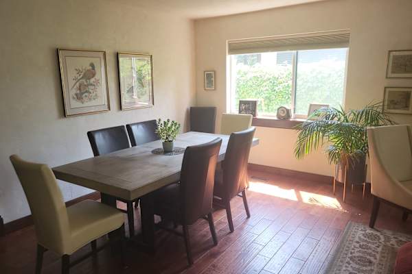 House sit in Kelowna, BC, Canada