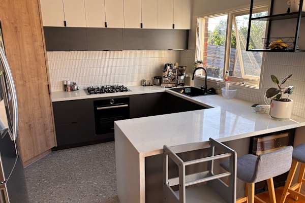 House sit in Melbourne, VIC, Australia