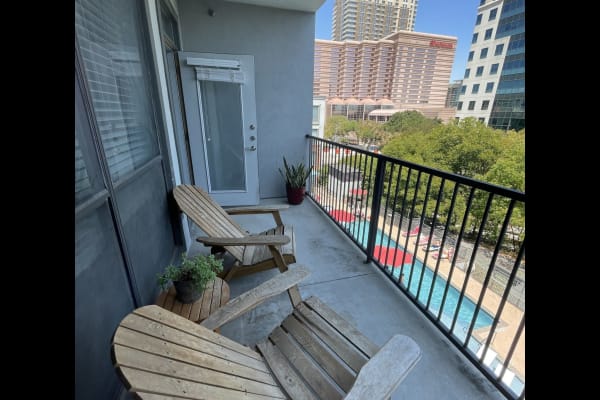 House sit in Austin, TX, US