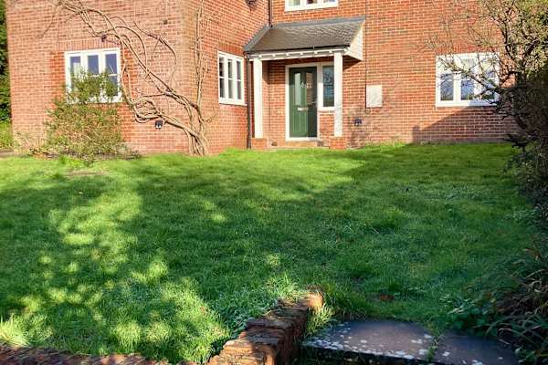 House sit in Hungerford, United Kingdom