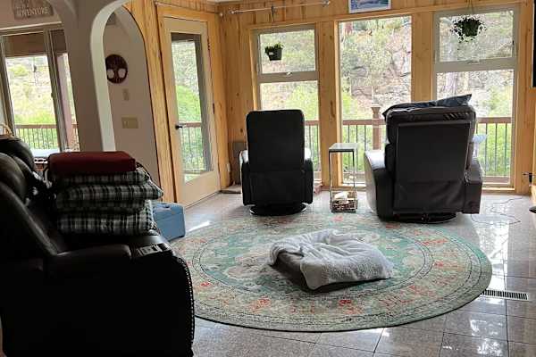House sit in Bend, OR, US