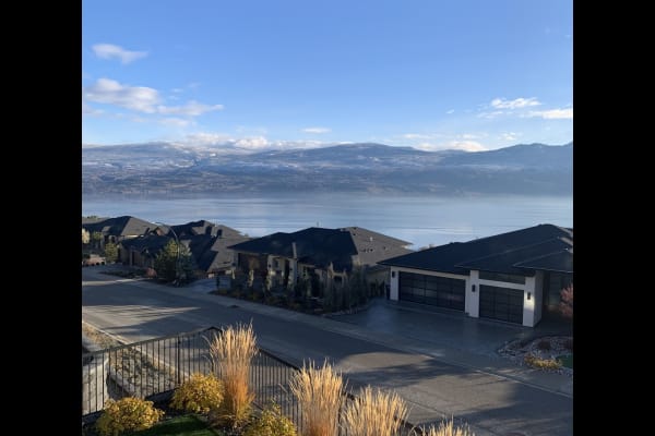 House sit in West Kelowna, BC, Canada