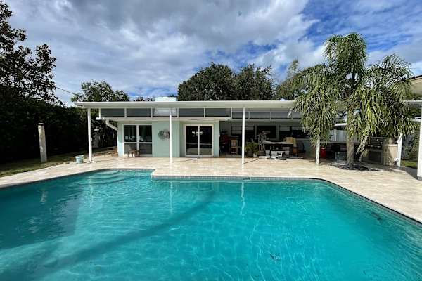 House sit in Orlando, FL, US