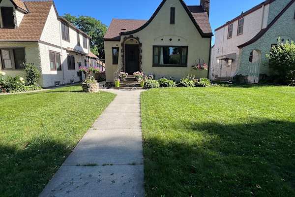 House sit in Saint Paul, MN, US