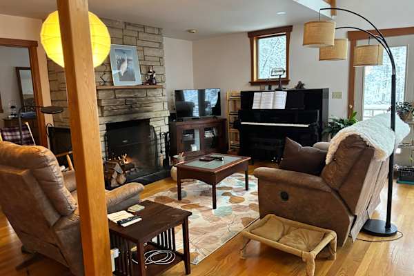 House sit in Galax, VA, US