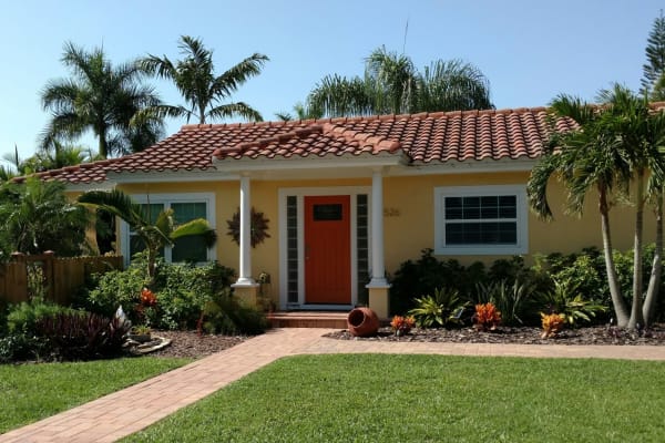 House sit in St. Petersburg, FL, US