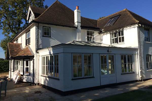 House sit in Horsham, United Kingdom