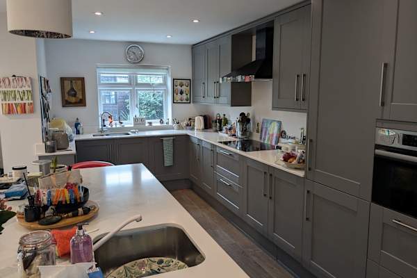 House sit in West Horsley, United Kingdom