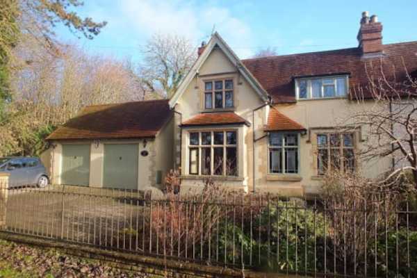 House sit in Cirencester, United Kingdom