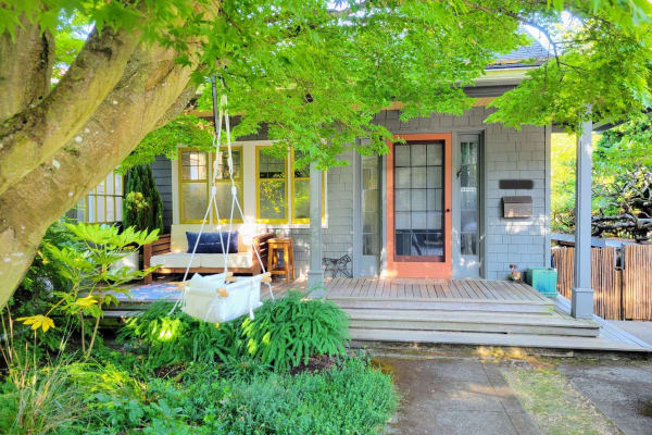 House sit in Phinney Ridge, WA, US