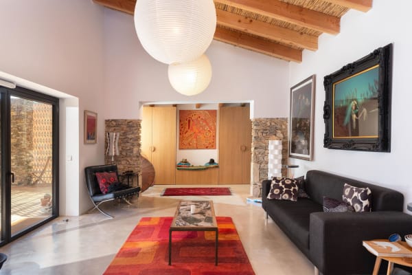 House sit in Girona, Spain