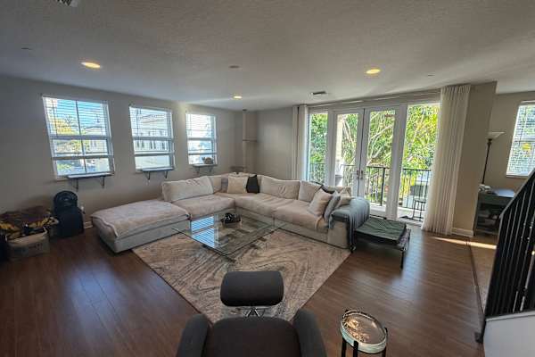 House sit in Fort Lauderdale, FL, US