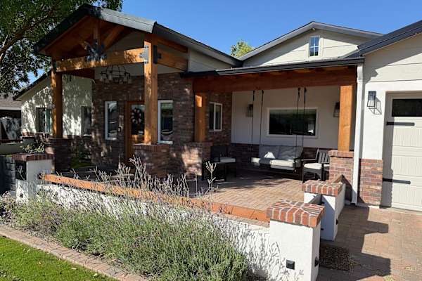 House sit in Phoenix, AZ, US