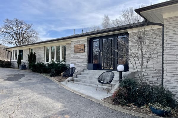 House sit in Tulsa, OK, US