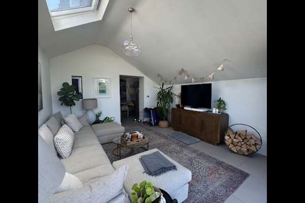 House sit in Cheddington, United Kingdom