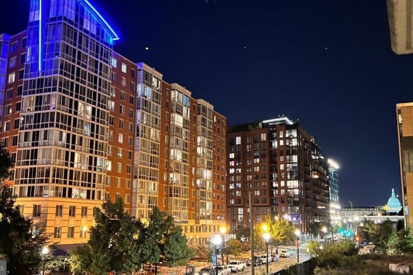 House sit in Washington, D.C., Washington, D.C., US