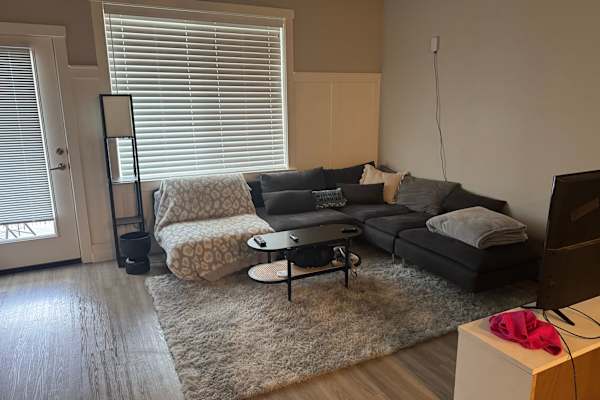 House sit in Nampa, ID, US