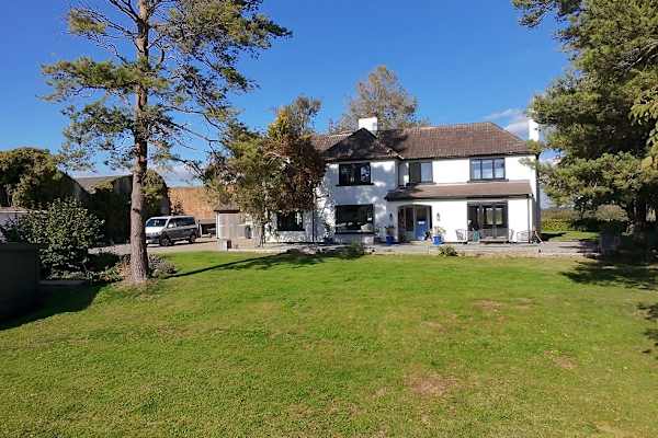 House sit in Castle Combe, United Kingdom