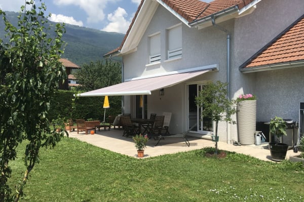 House sit in Thoiry, France