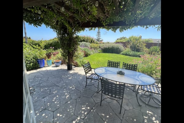 House sit in Santa Barbara, CA, US