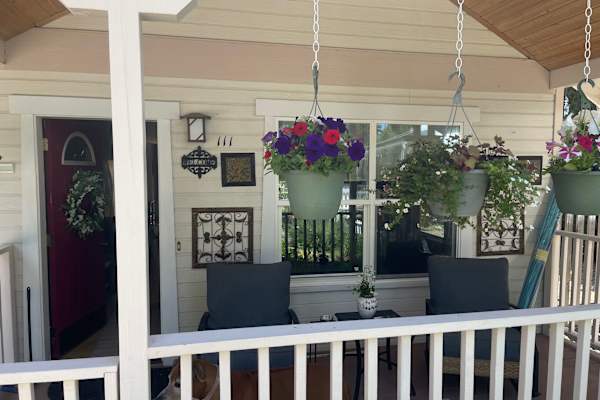 House sit in Talent, OR, US