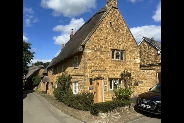 House sit in Warmington, United Kingdom