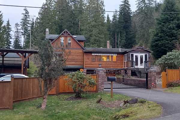 House sit in Maple Ridge, BC, Canada