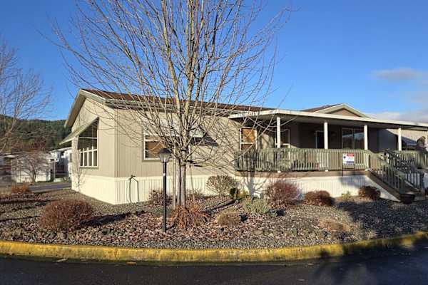 House sit in Sutherlin, OR, US