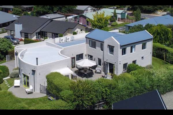 House sit in Wanaka, New Zealand