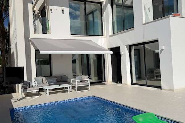 House sit in Ciudad Quesada, Spain