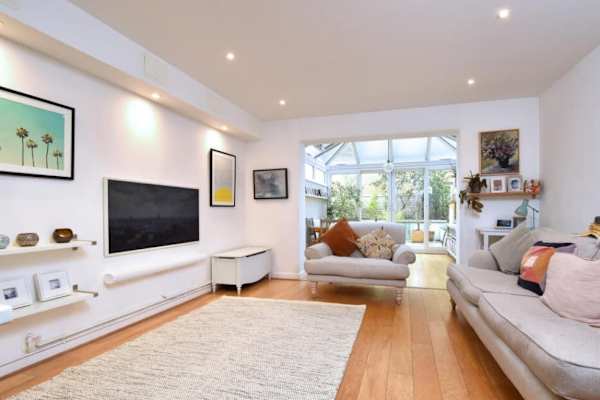 House sit in London, United Kingdom