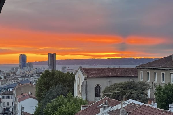 House sit in Marseille, France