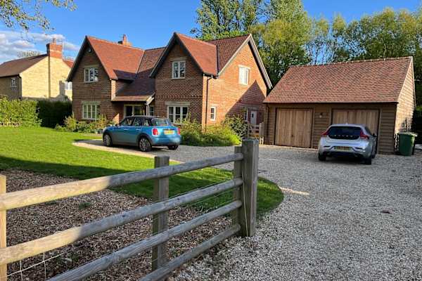 House sit in Kingston Bagpuize, United Kingdom