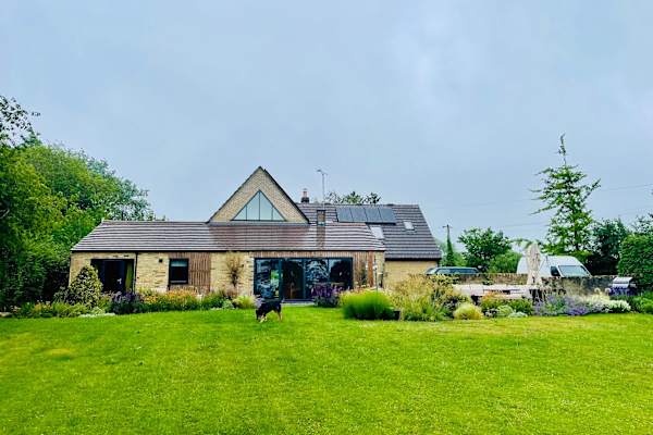 House sit in Hundon, United Kingdom