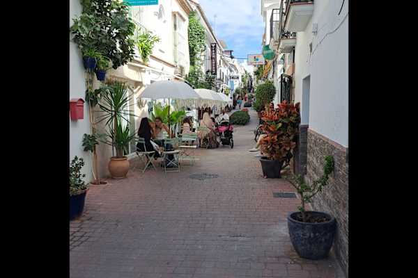 House sit in Estepona, Spain