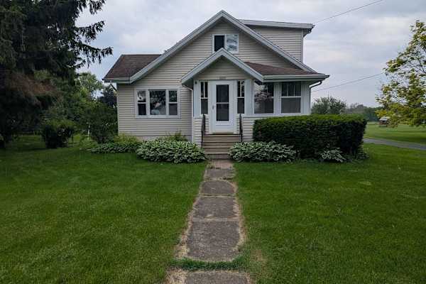 House sit in Omro, WI, US