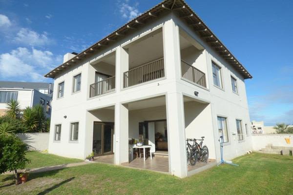 House sit in Yzerfontein, South Africa