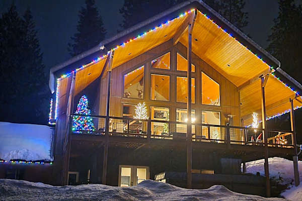 House sit in Leavenworth, WA, US