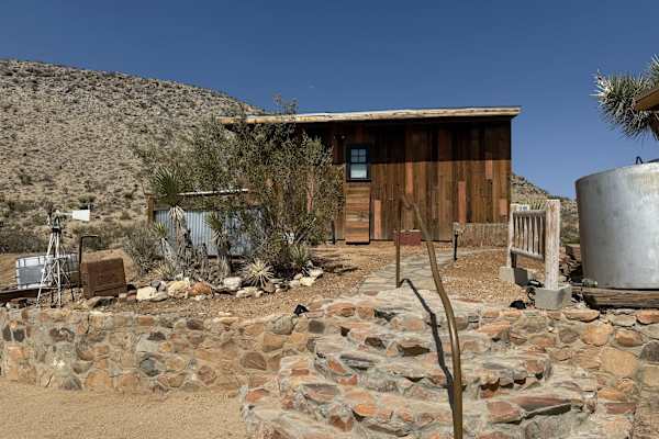House sit in Joshua Tree, CA, US