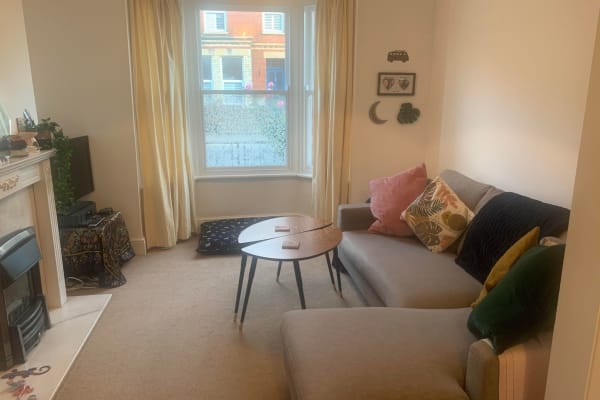 House sit in Cheltenham, United Kingdom