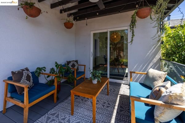 House sit in Richmond, CA, US