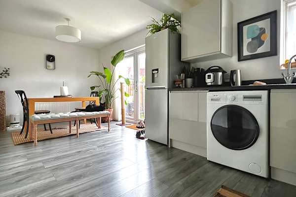 House sit in Liverpool, United Kingdom