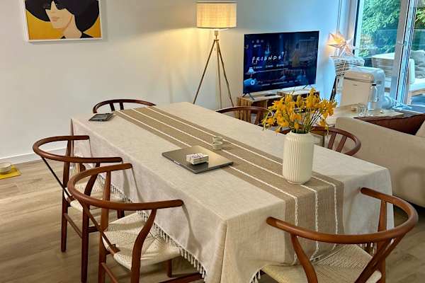 House sit in Düsseldorf, Germany