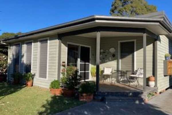 House sit in Lake Conjola, NSW, Australia