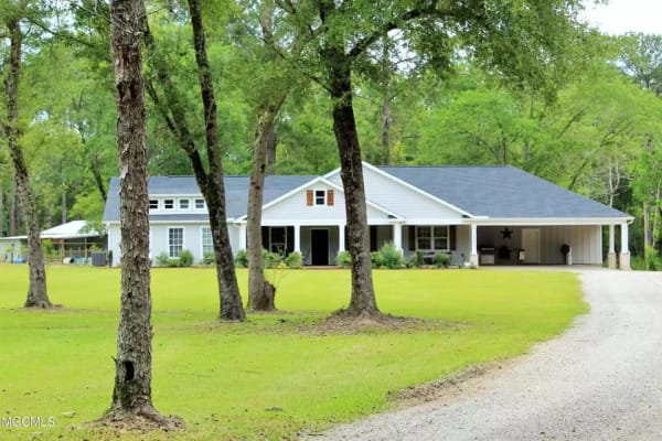House sit in Pascagoula, MS, US