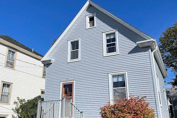 House sit in Lunenburg, NS, Canada