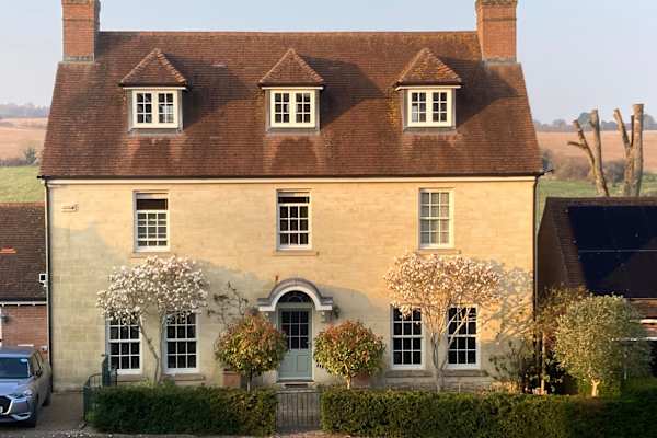 House sit in Tisbury, United Kingdom